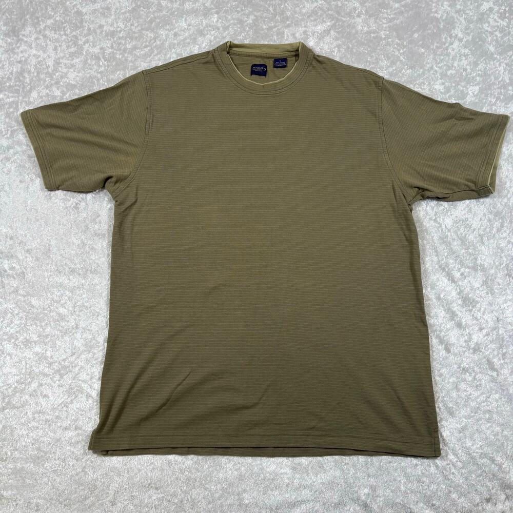 Men’s Arrow Shirt Size Large